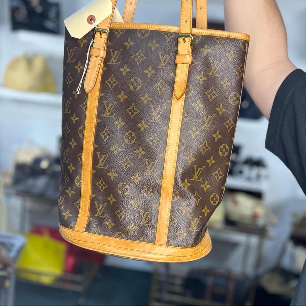 LV Tote